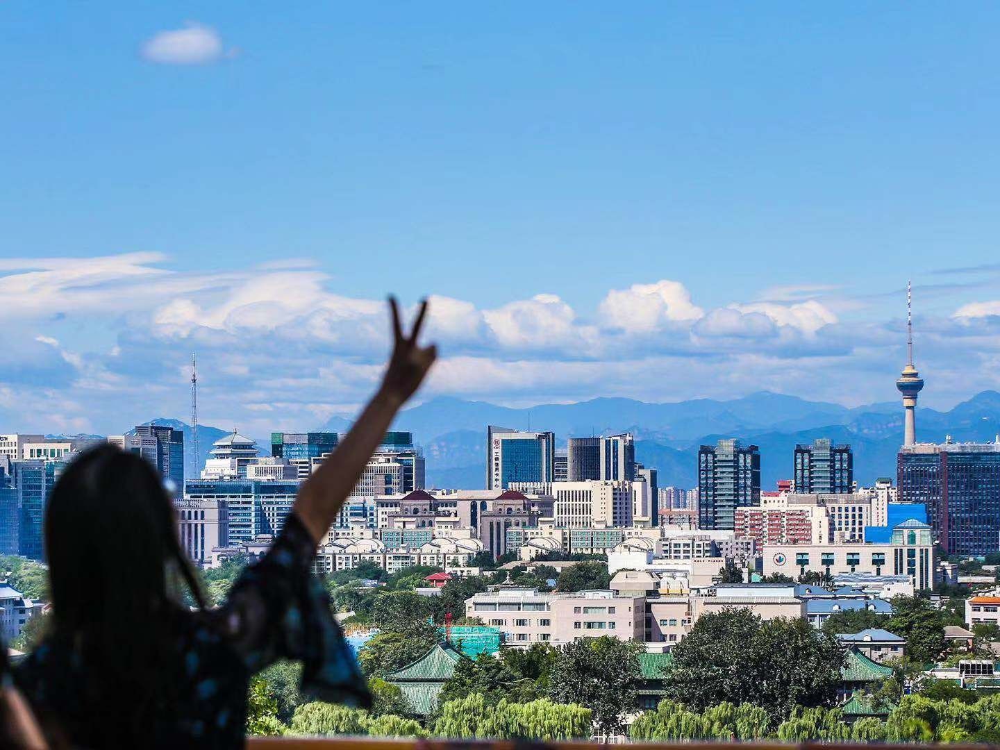 前10个月北京接待游客超3亿人次,旅游花费超6000亿元 前10个月北京接待游客超3亿人次,旅游花费超6000亿元