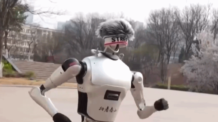 极限训练+技术迭代 揭秘机器人如何备战半马 极限训练+技术迭代 揭秘机器人如何备战半马