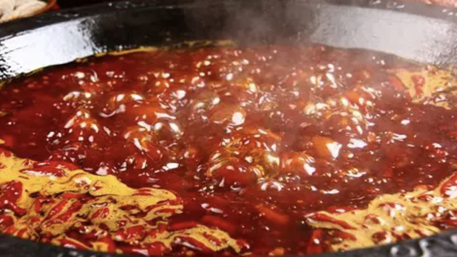 火锅红油变生物柴油,重庆这样建设“无废城市”→ 火锅红油变生物柴油,重庆这样建设“无废城市”→