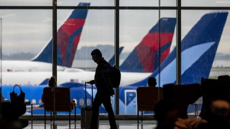 美国签证审查严重拖长 谷歌和苹果建议外籍员工“别出美国”