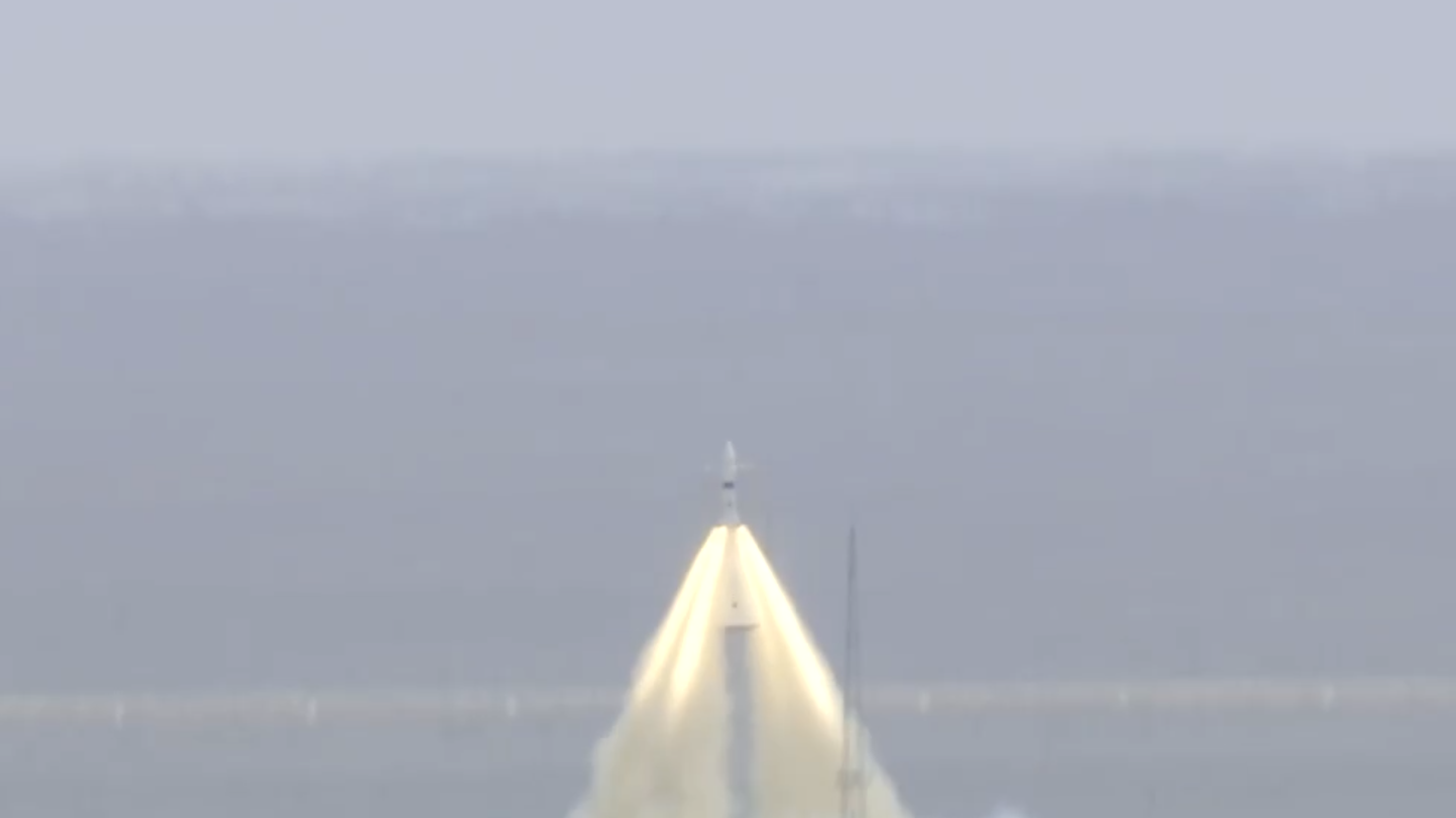 我国新一代载人飞船“梦舟”零高度逃逸飞行试验取得圆满成功_北京时间