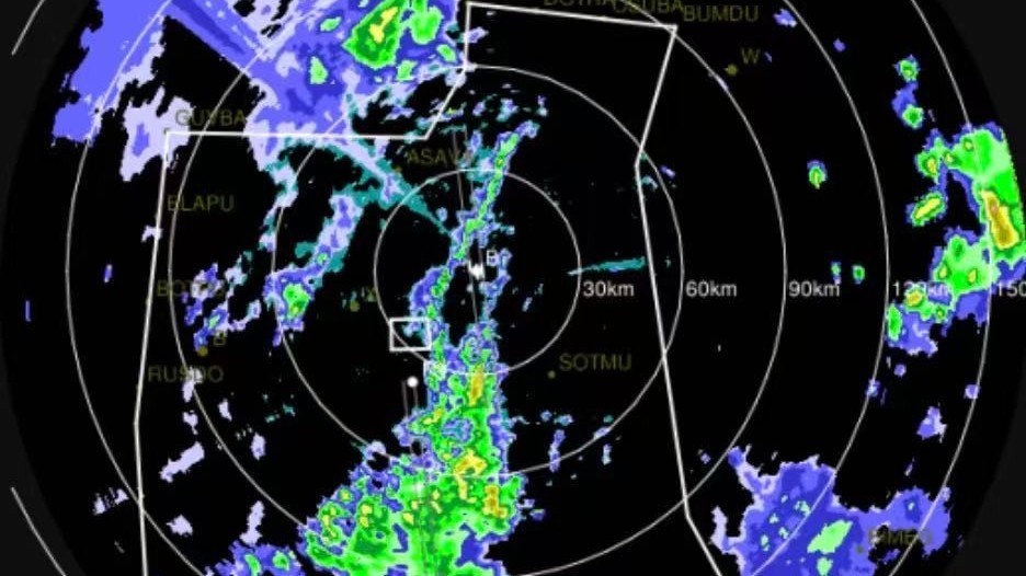 12:30-14:30有雷雨，出行旅客请及时联系航司确认航班