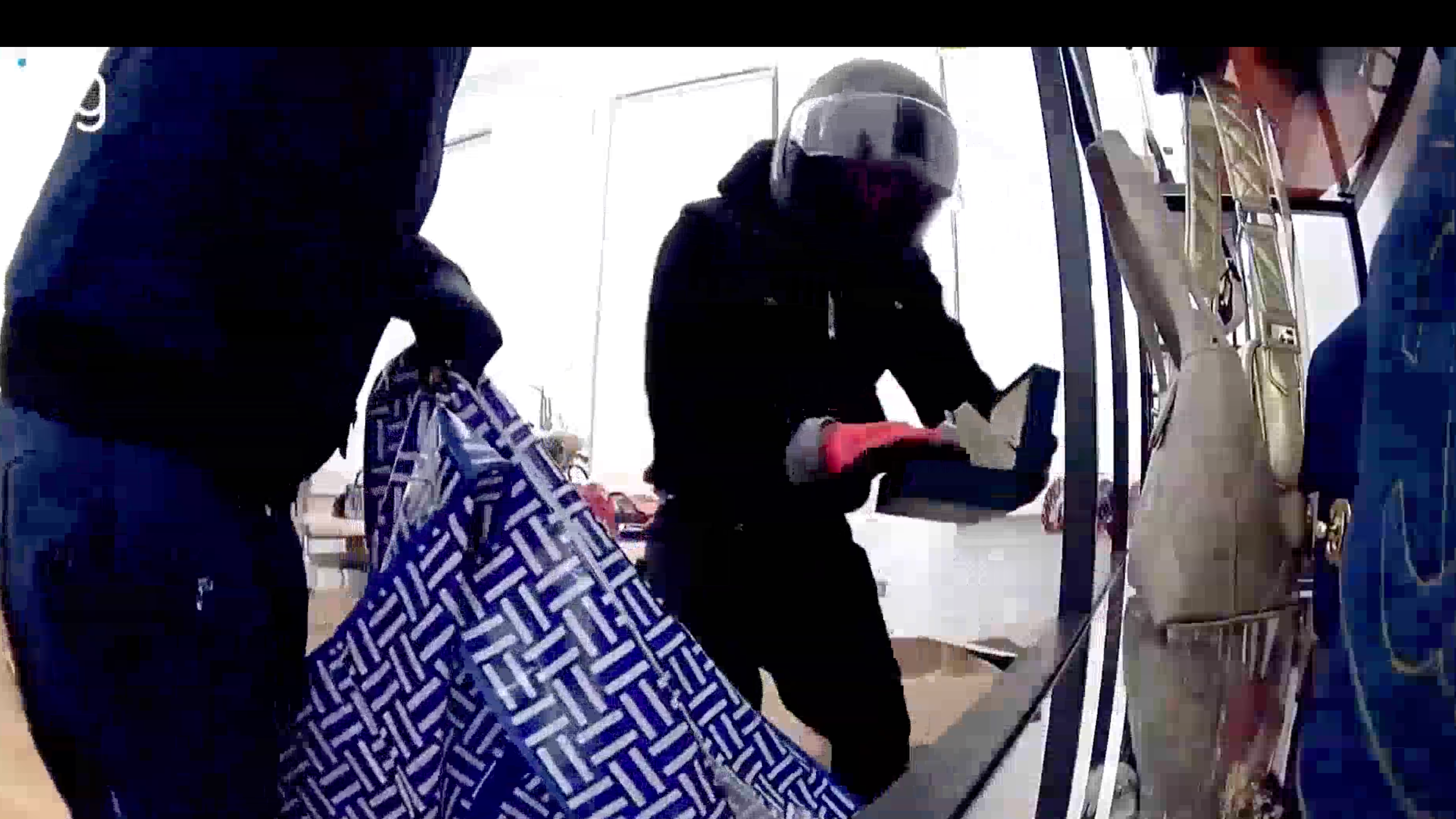 被偷了！35万英镑 约合人民币339万元