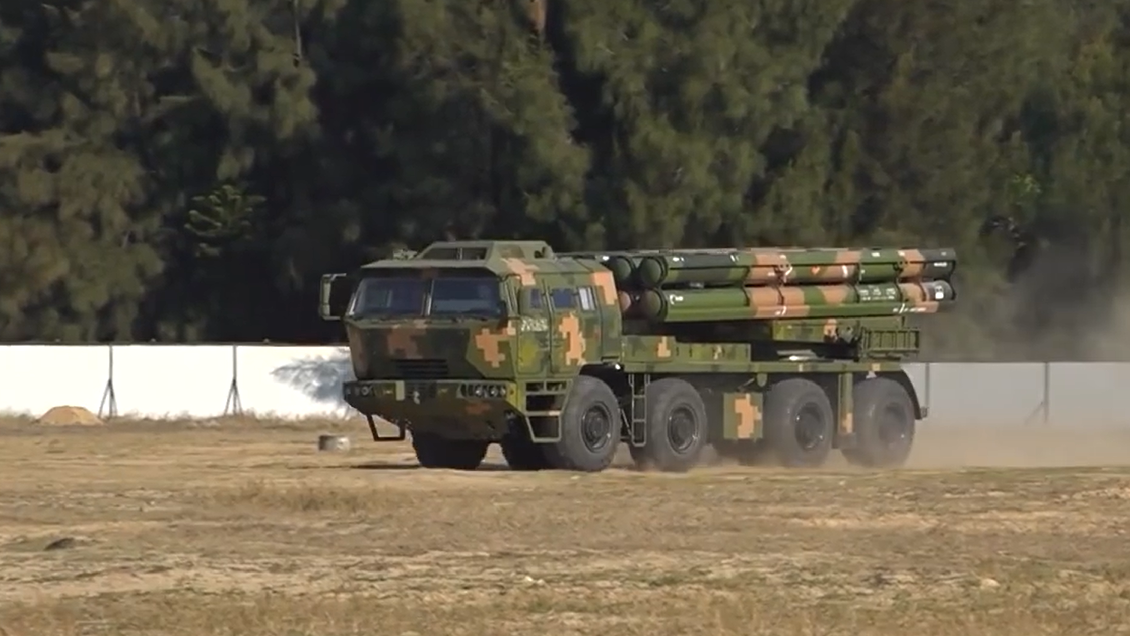 现场视频!东部战区发布远程火力实弹射击画面 现场视频!东部战区发布远程火力实弹射击画面