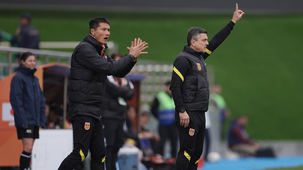 国足即将吹响“集结号”，邵佳一点将以老带新