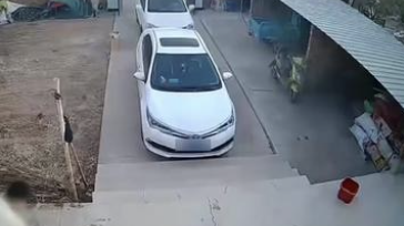 女婿放窜天猴意外“崩”出老丈人 女儿:我爸正在煤棚收煤 女婿放窜天猴意外“崩”出老丈人 女儿:我爸正在煤棚收煤