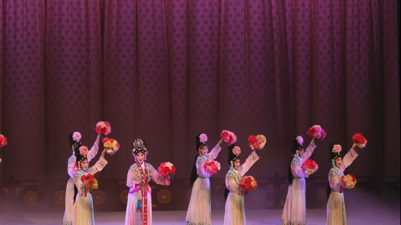 “京”彩中国年丨春节假期全市已举办近1700场线下演出 观众观演超30万人次 “京”彩中国年丨春节假期全市已举办近1700场线下演出 观众观演超30万人次