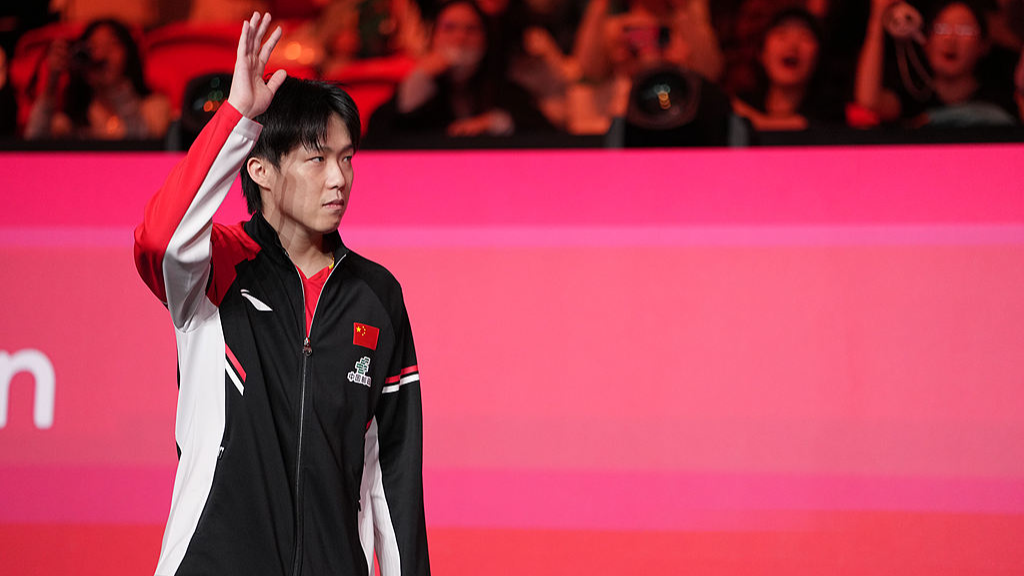 王楚钦拒绝签名：“白纸我签不了” 律师提醒：普通人也有风险