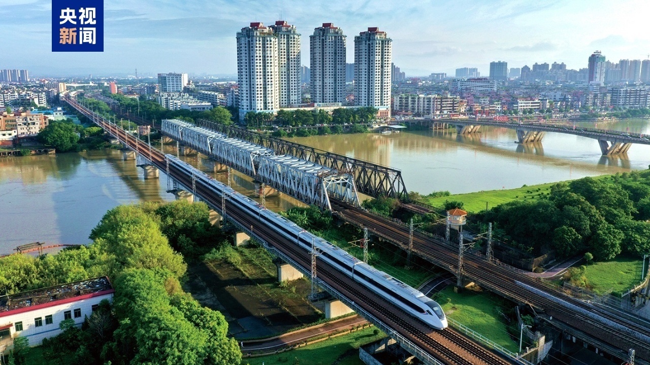 最高时速200公里!保障全运会 广深铁路提高运行时速 最高时速200公里!保障全运会 广深铁路提高运行时速