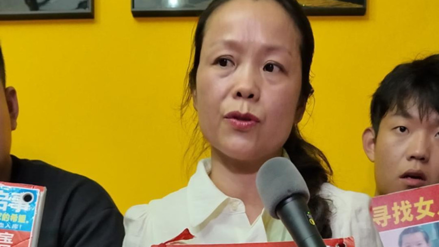 姜甲儒的爷爷因孙子被抢抑郁而终，去世前含泪叮嘱，一定把孩子找回来