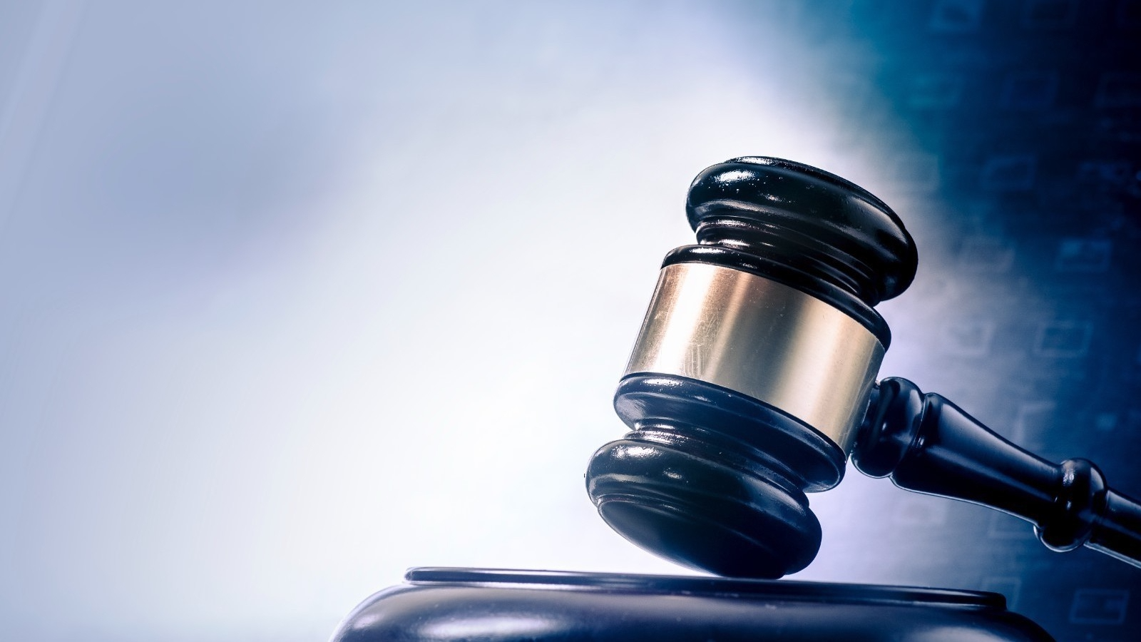 杨妞花代理律师谈“梅姨”案：可参照余华英判死刑