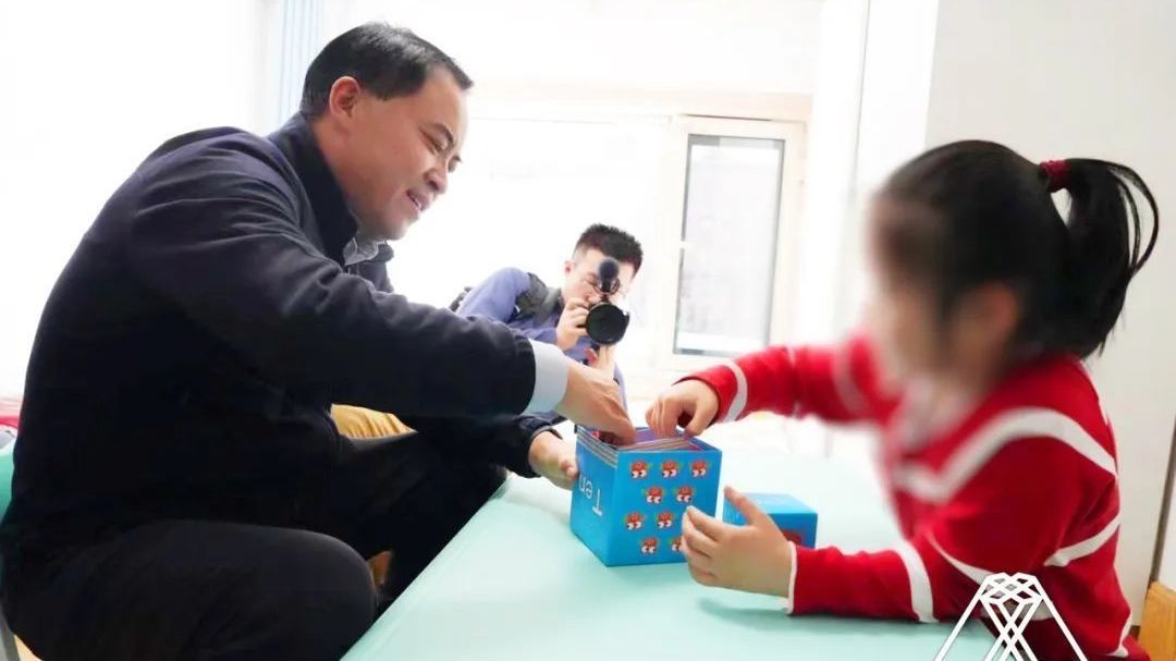 莫言:以善为伍 与星同行 莫言:以善为伍 与星同行