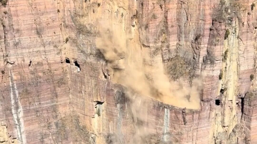 景区回应“郭亮挂壁公路碎石滑落”:无人员伤亡,已恢复通行 景区回应“郭亮挂壁公路碎石滑落”:无人员伤亡,已恢复通行