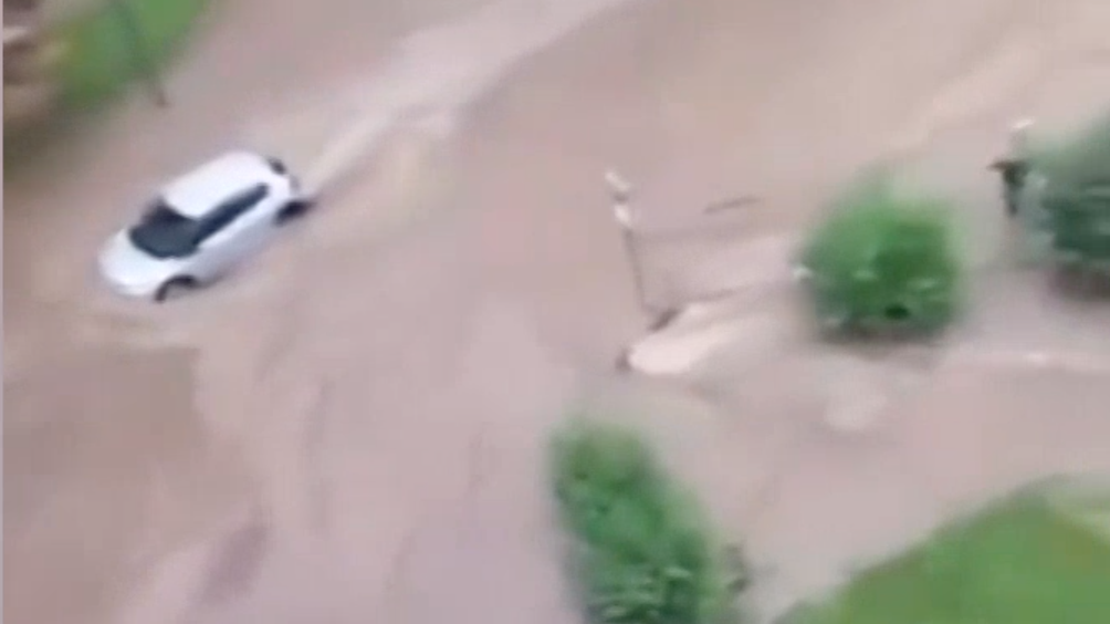 法国东南部地区遭遇特大暴雨袭击