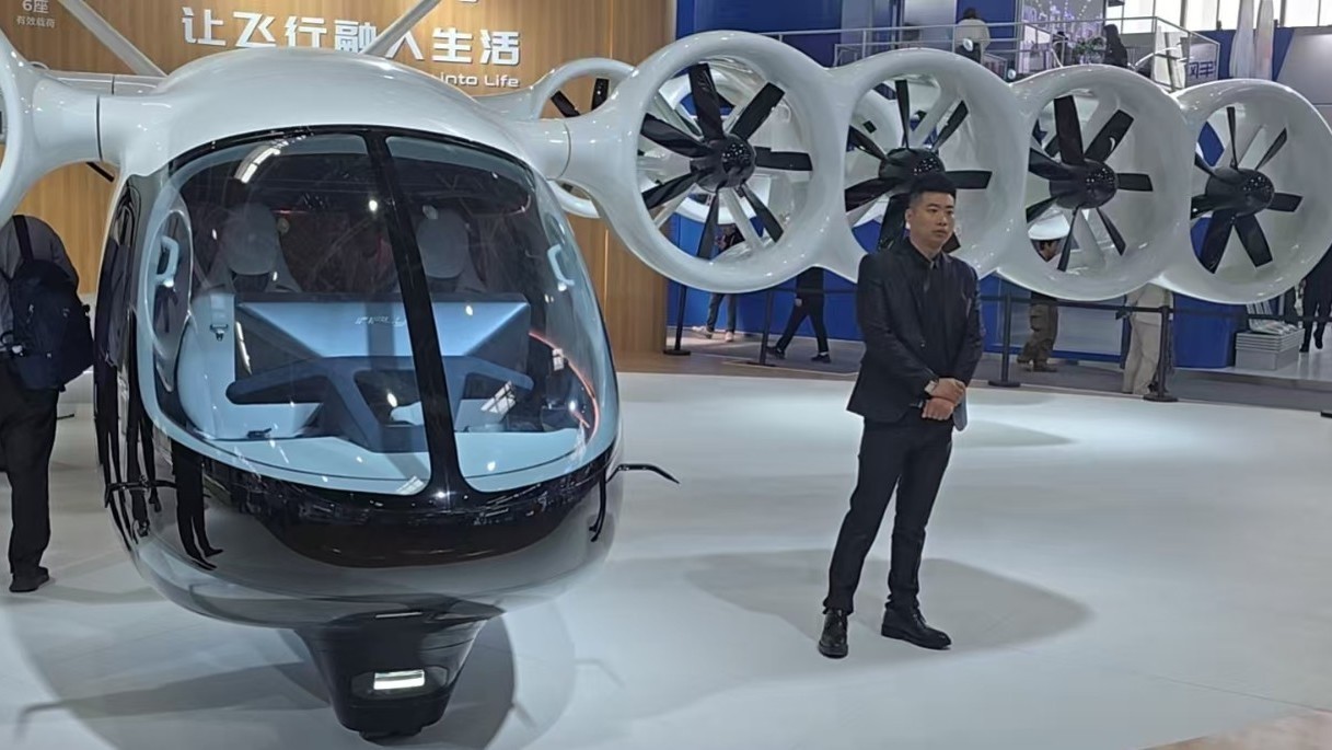 作文里“会飞的车”真来了？