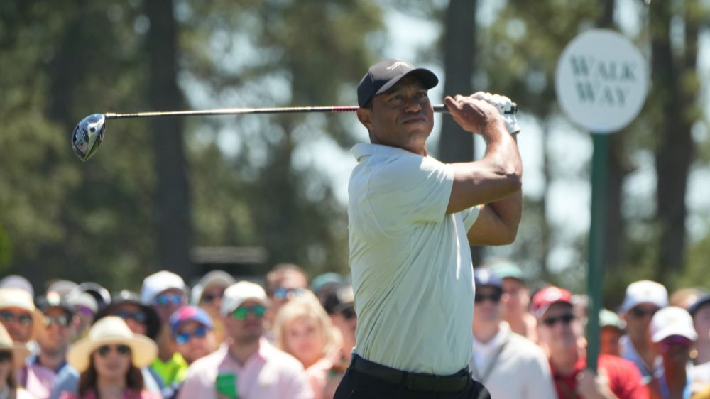 美高尔夫球星交通肇事，被捕时称“刚与总统通话”