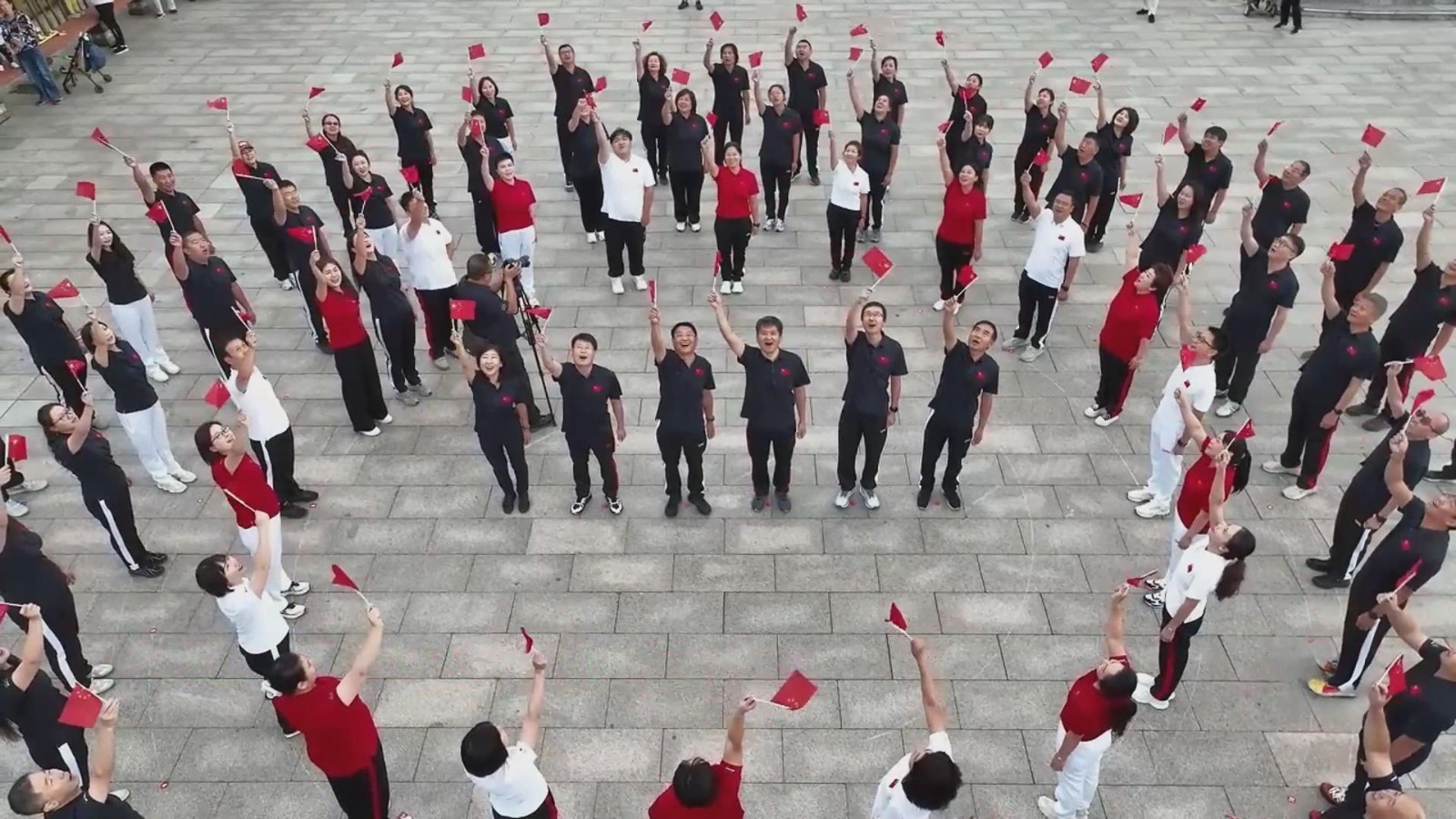 快闪《我和我的祖国》献礼国庆