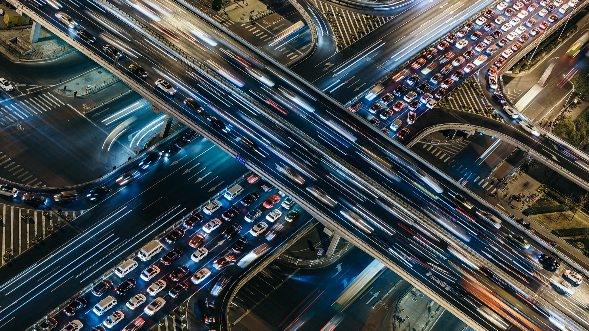 “五一”假期小客车免收通行费!全社会跨区域人员流动量将创新高 “五一”假期小客车免收通行费!全社会跨区域人员流动量将创新高