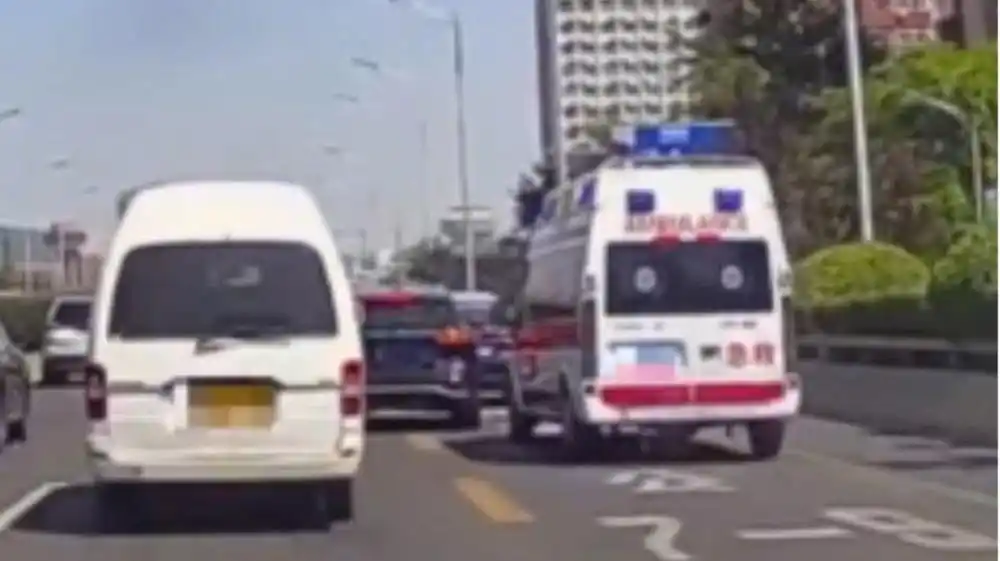 小客车驾驶人张某某,救护车驾驶人牛某某,均因寻衅滋事被处罚! 小客车驾驶人张某某,救护车驾驶人牛某某,均因寻衅滋事被处罚!