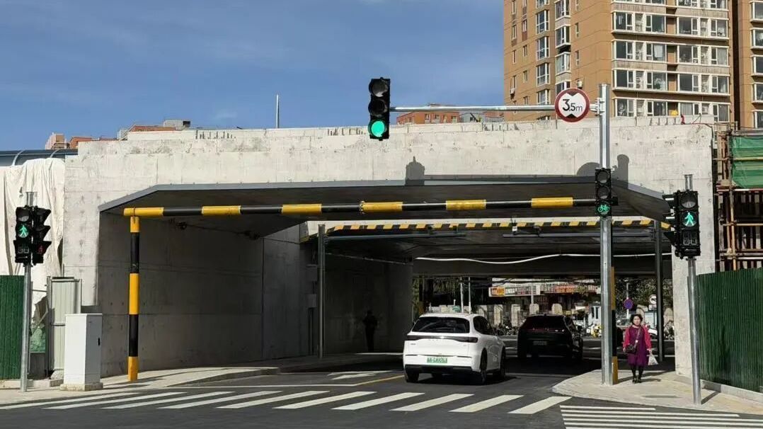 立水桥西路涵洞通车!破解铁路两侧居民 “隔轨相望、绕行出行” 难题 立水桥西路涵洞通车!破解铁路两侧居民 “隔轨相望、绕行出行” 难题