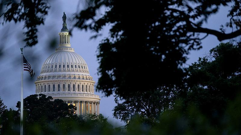 众议院休会无法审议拨款法案 美联邦政府部分“停摆” 众议院休会无法审议拨款法案 美联邦政府部分“停摆”