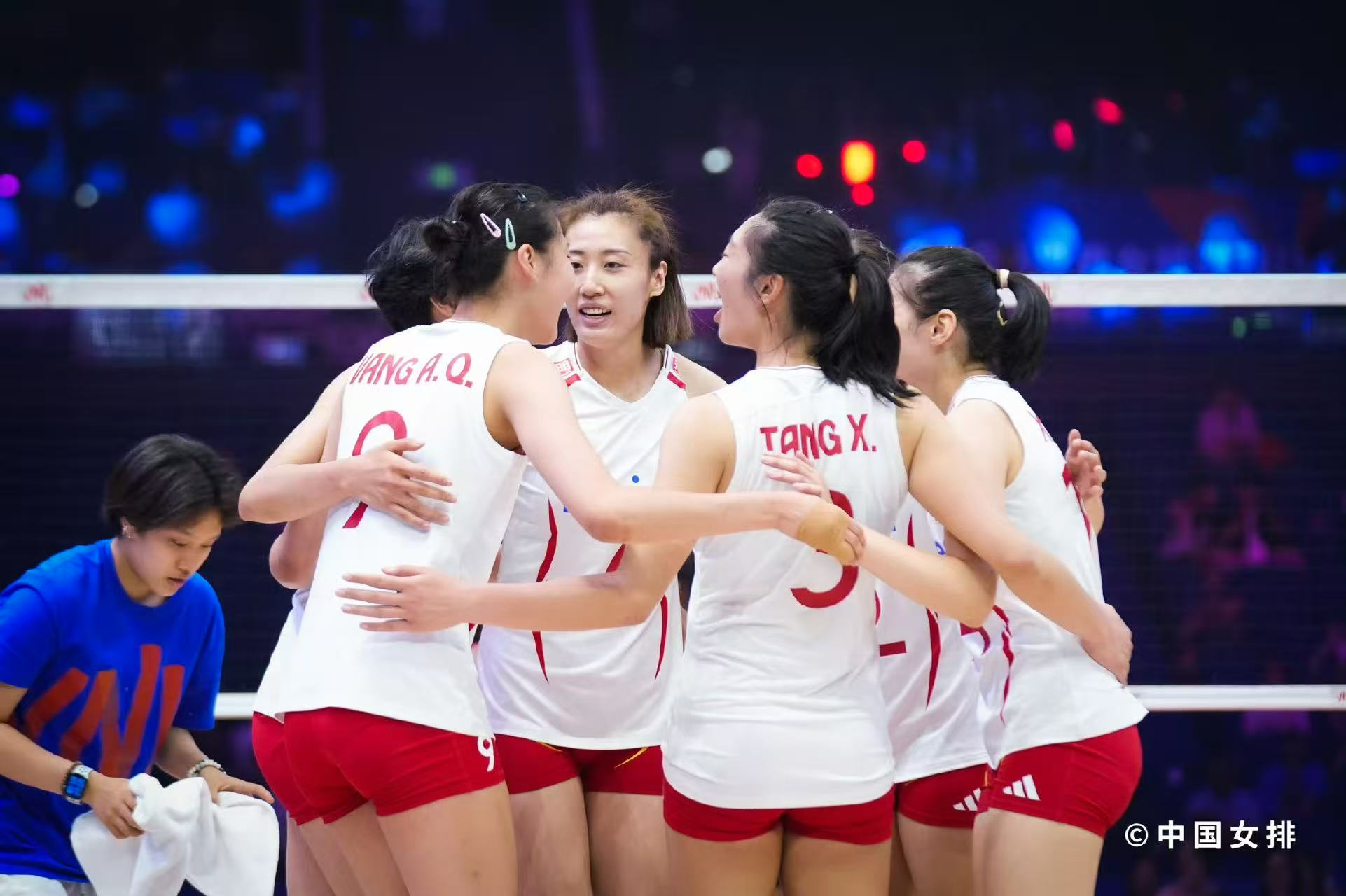 开门红！世联赛土耳其站中国女排3:2战胜德国队