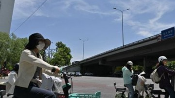 北方炎热升级高温增多 南方新一轮较强降雨来袭 北方炎热升级高温增多 南方新一轮较强降雨来袭