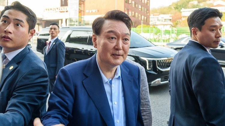 尹锡悦首次刑事审判14日举行,若罪成可能终身监禁或死刑 尹锡悦首次刑事审判14日举行,若罪成可能终身监禁或死刑