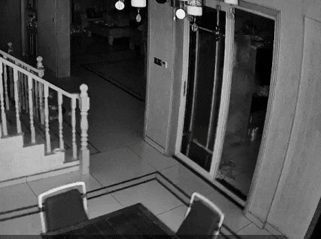 这个东西千万别放进冰箱 会炸! 这个东西千万别放进冰箱 会炸!