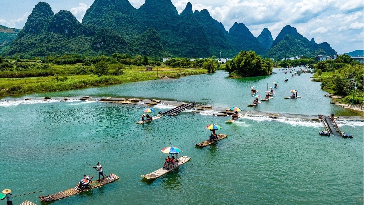 商务部:将优化扩大服务供给,激发消费潜能 商务部:将优化扩大服务供给,激发消费潜能